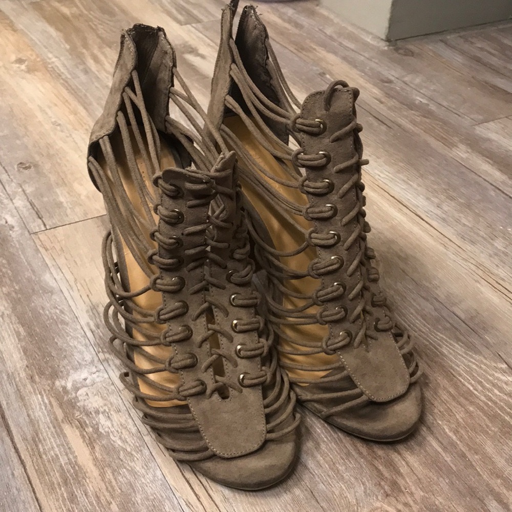 Bamboo stash heels